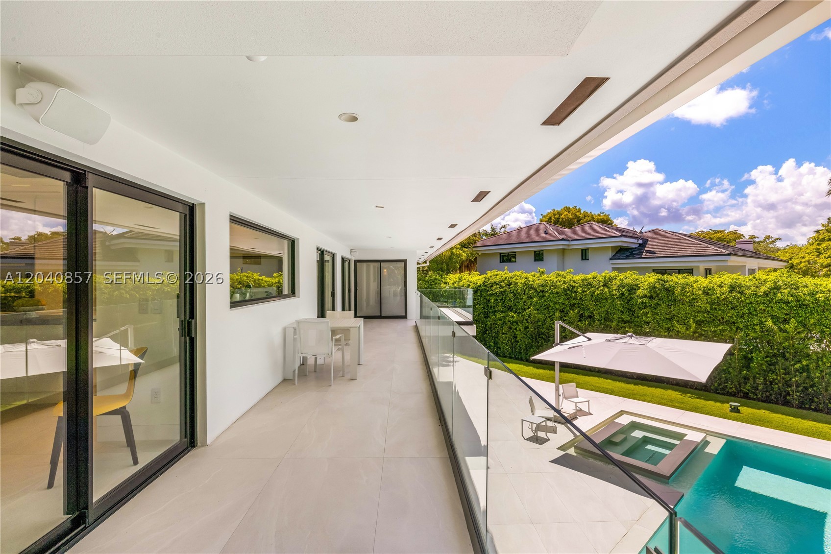 7180 E Lago Dr Coral Gables, FL 33143