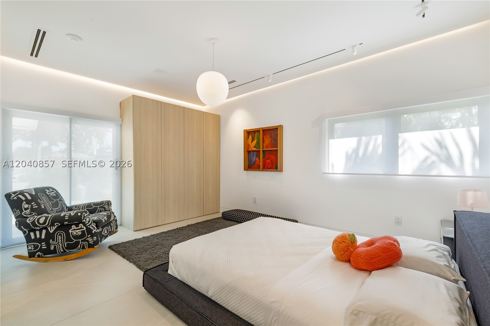 7180 E Lago Dr Coral Gables, FL 33143