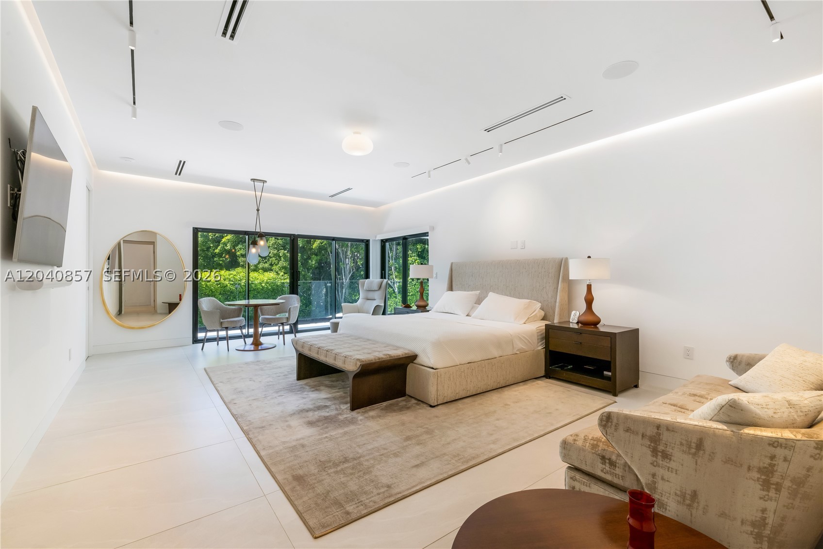 7180 E Lago Dr Coral Gables, FL 33143