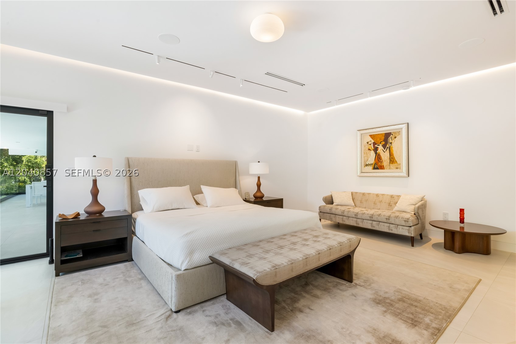 7180 E Lago Dr Coral Gables, FL 33143