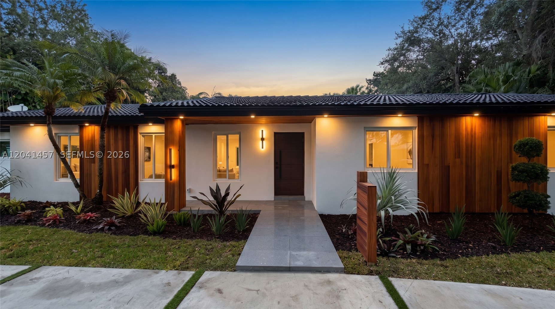 15321 SW 82nd Ave Palmetto Bay, FL 33157