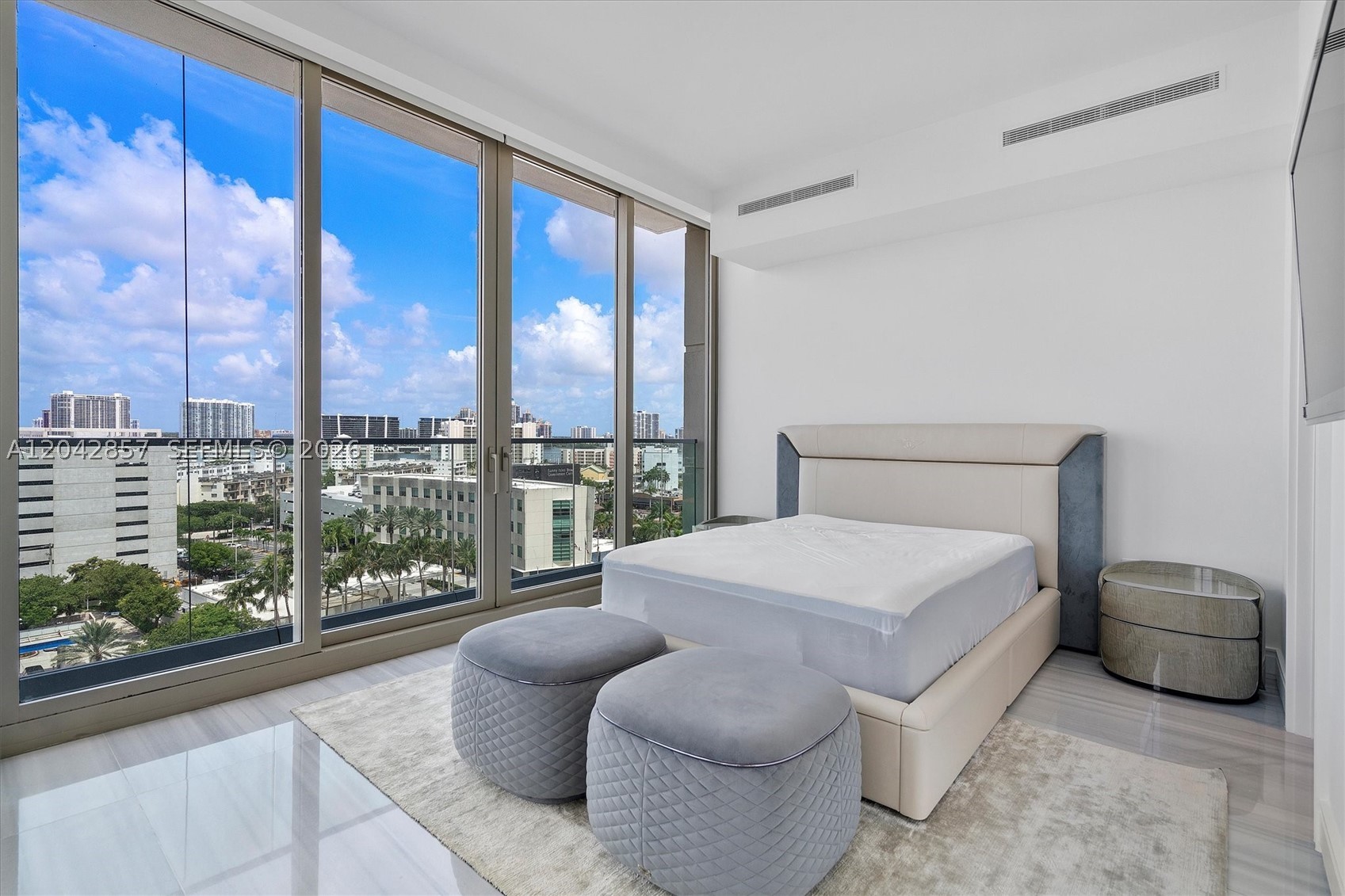 17901 Collins Ave #902 Sunny Isles Beach, FL 33160