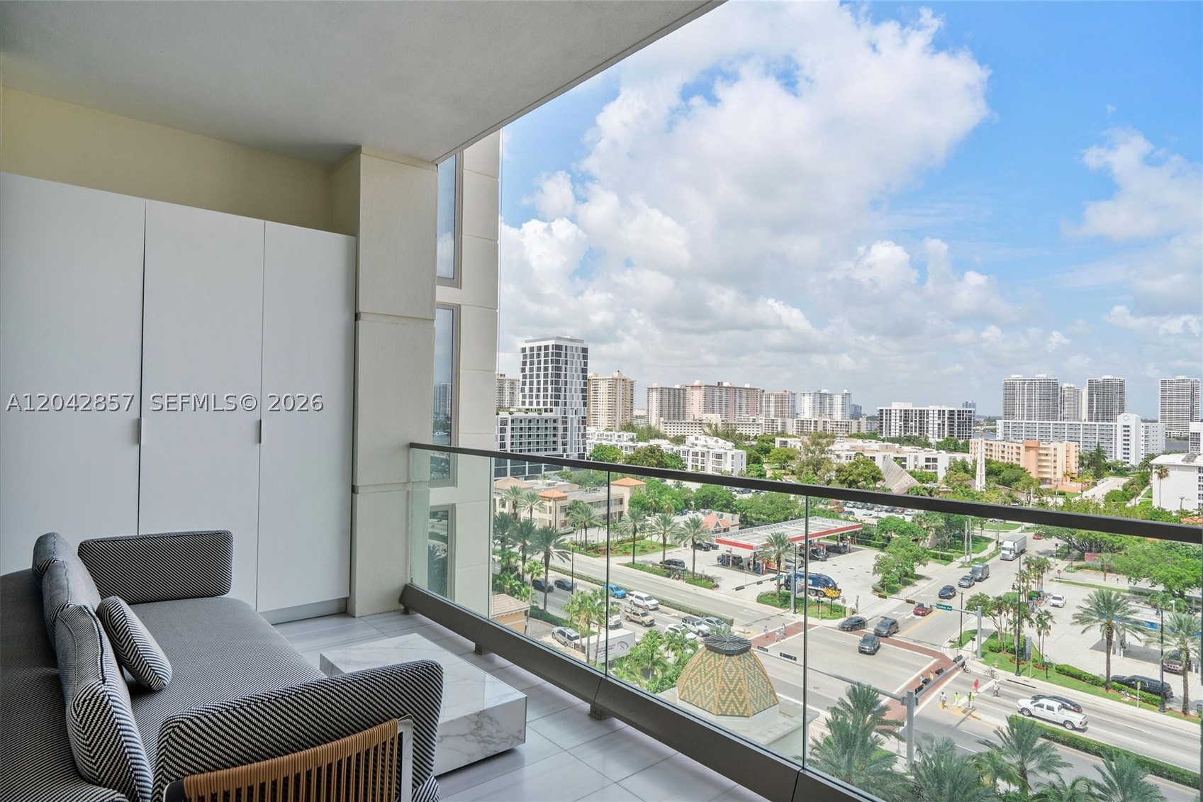 17901 Collins Ave #902 Sunny Isles Beach, FL 33160