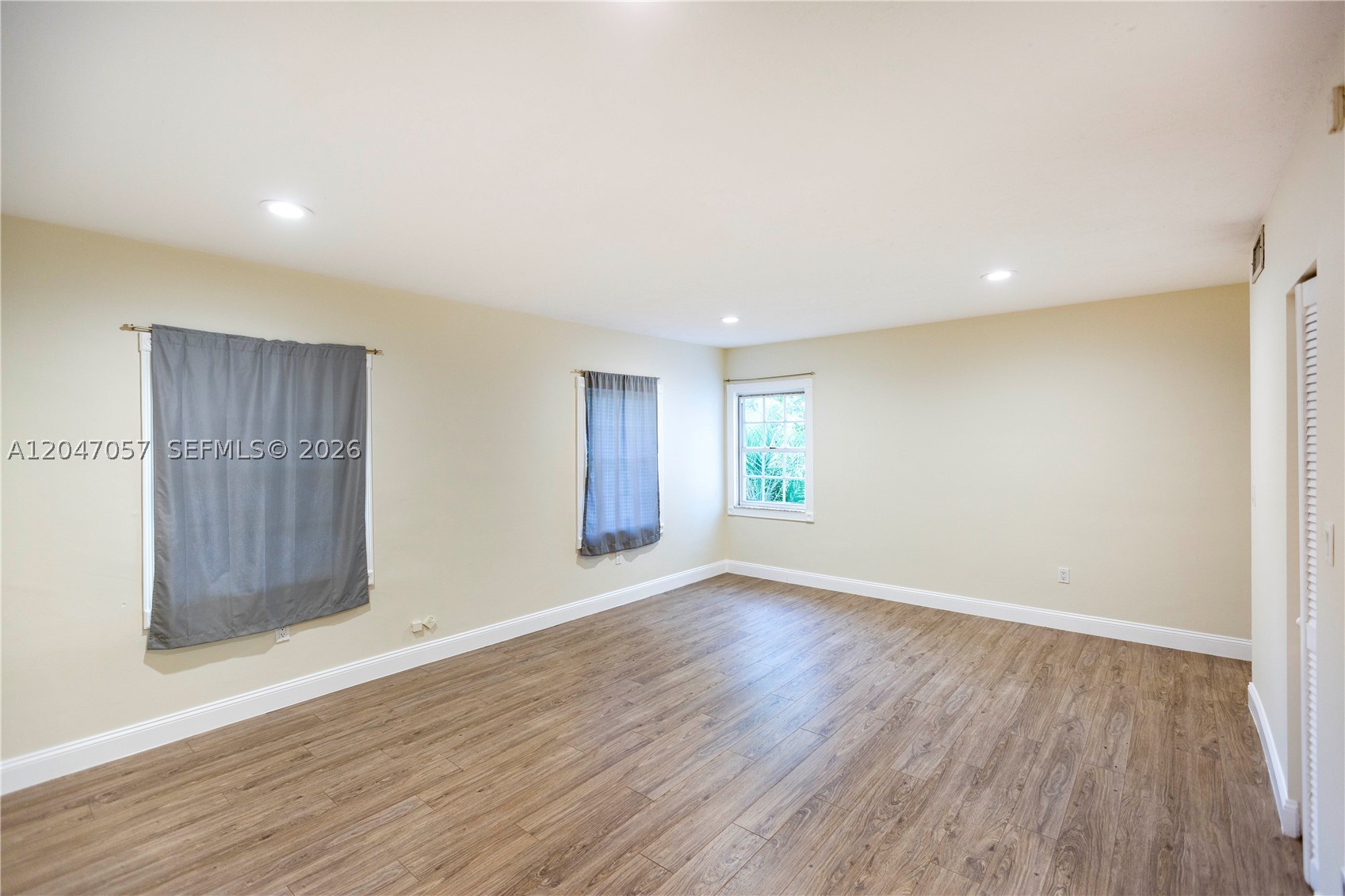 5451 SW 80th St Miami, FL 33143