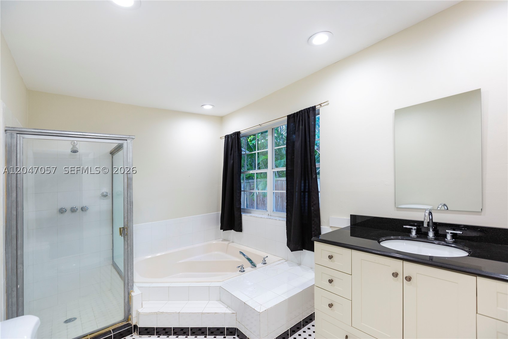 5451 SW 80th St Miami, FL 33143