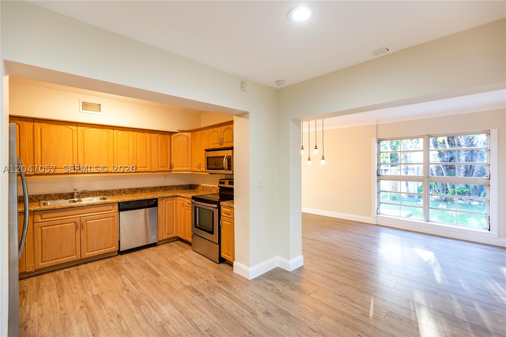 5451 SW 80th St Miami, FL 33143
