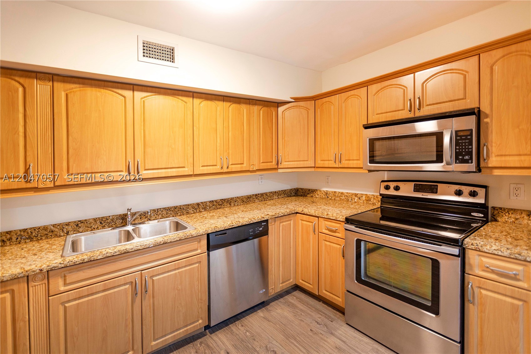 5451 SW 80th St Miami, FL 33143