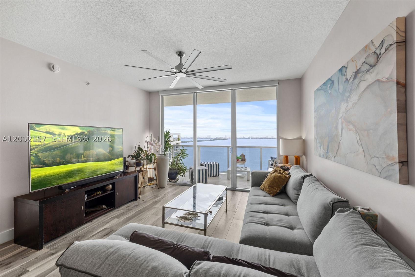 image Bay House12