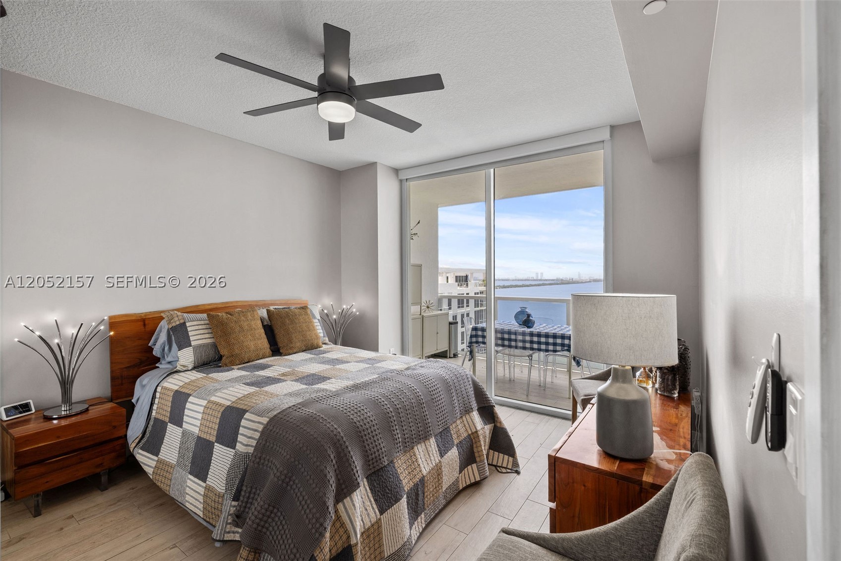 image Bay House29