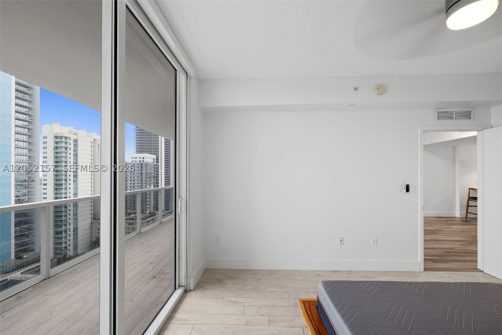 image Bay House33