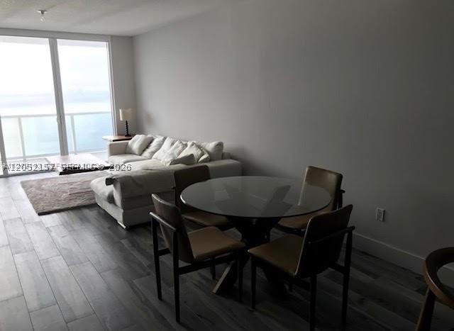 image Bay House3