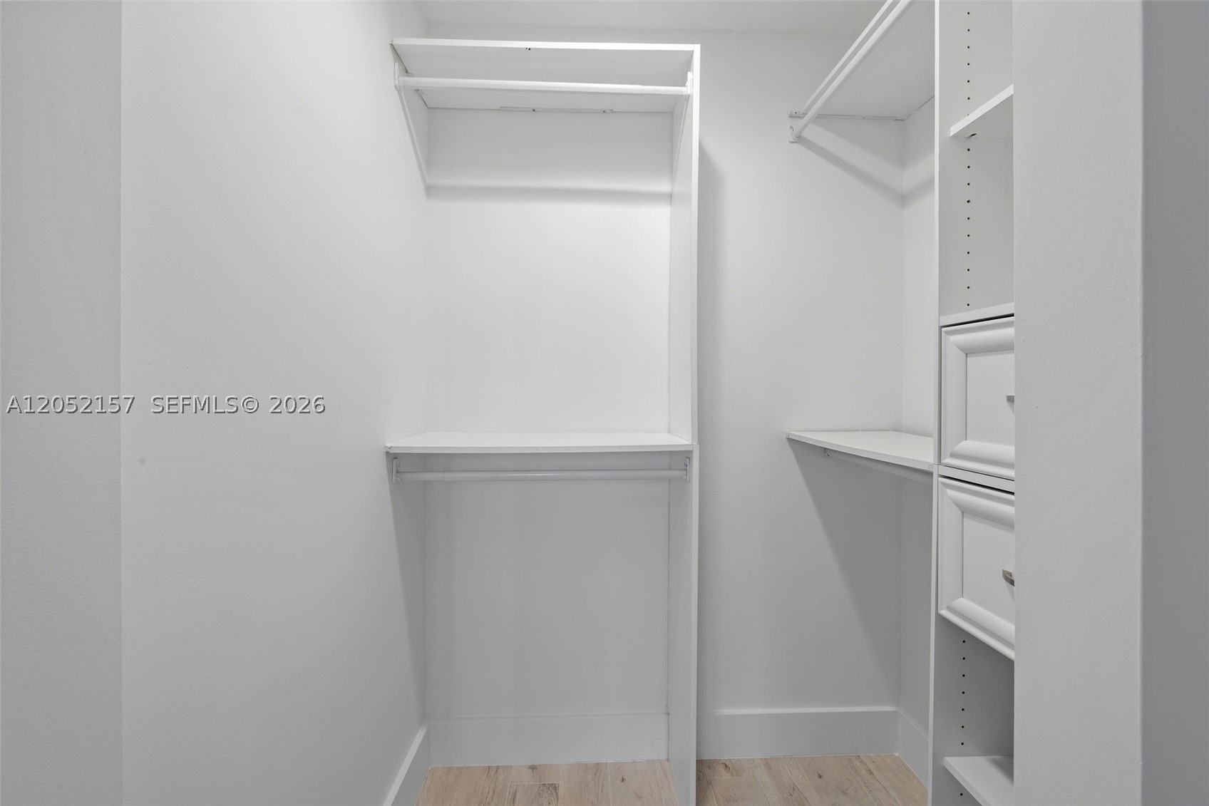 image Bay House42
