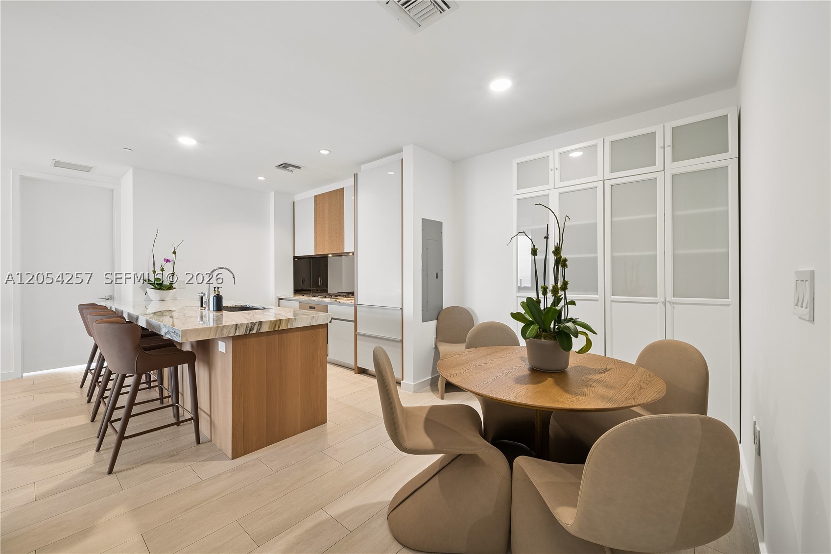 2831 S Bayshore Dr #1701 Coconut Grove, FL 33133