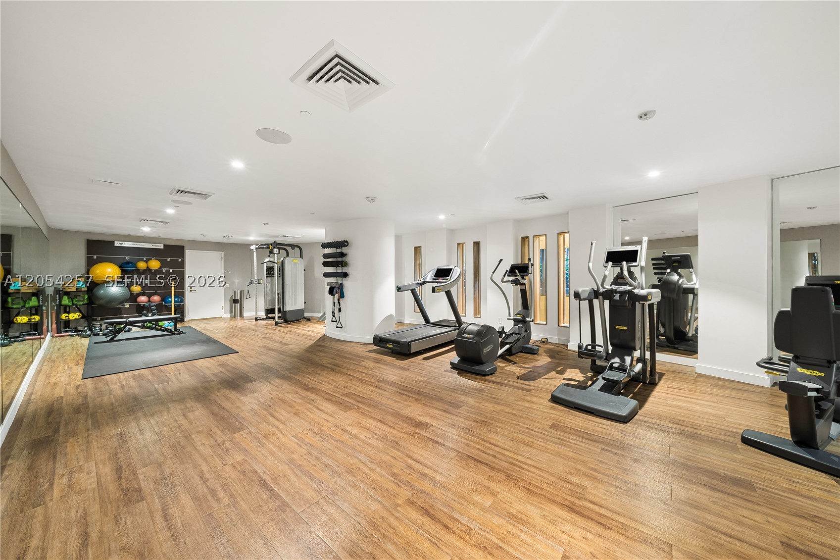 2831 S Bayshore Dr #1701 Coconut Grove, FL 33133