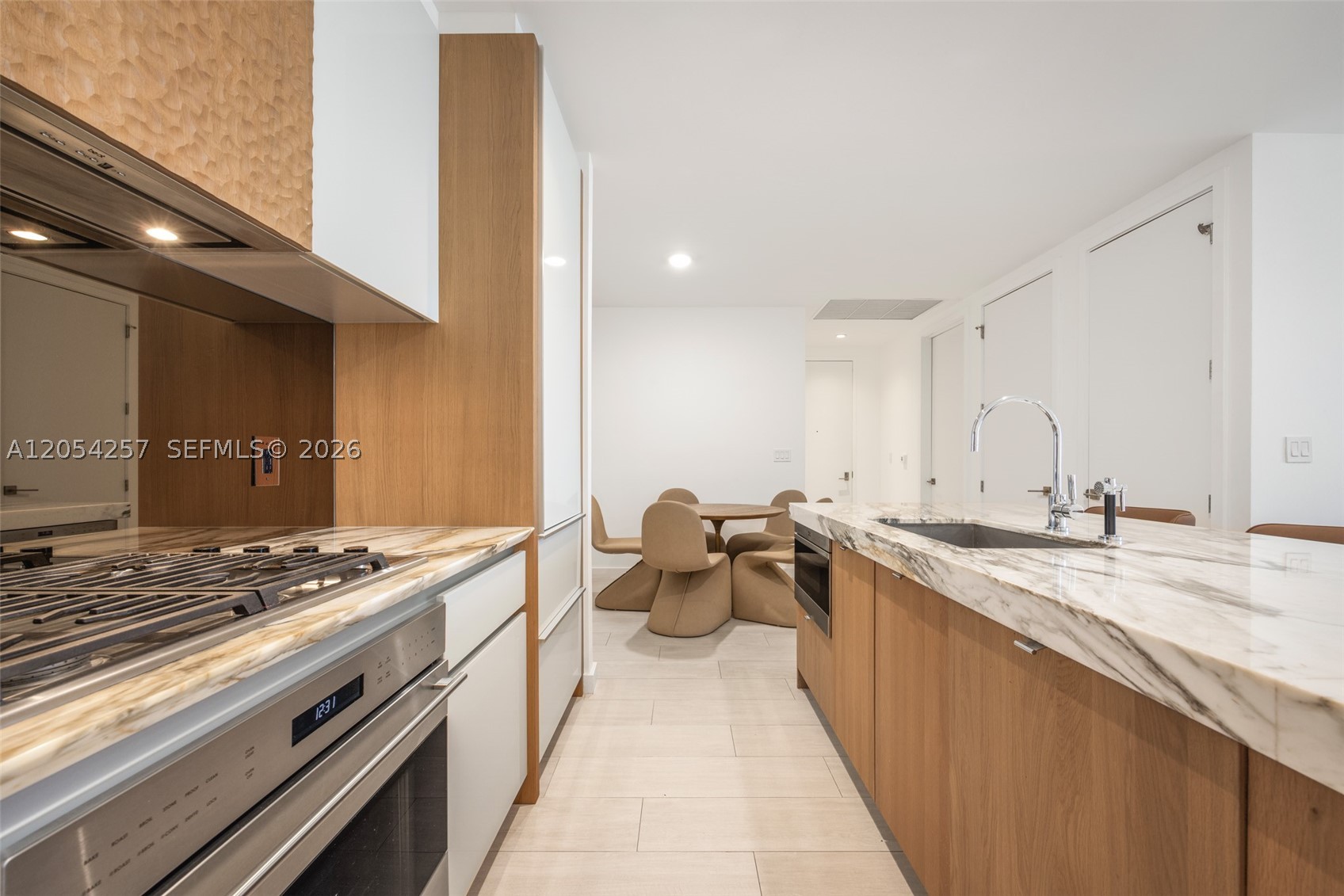 2831 S Bayshore Dr #1701 Coconut Grove, FL 33133