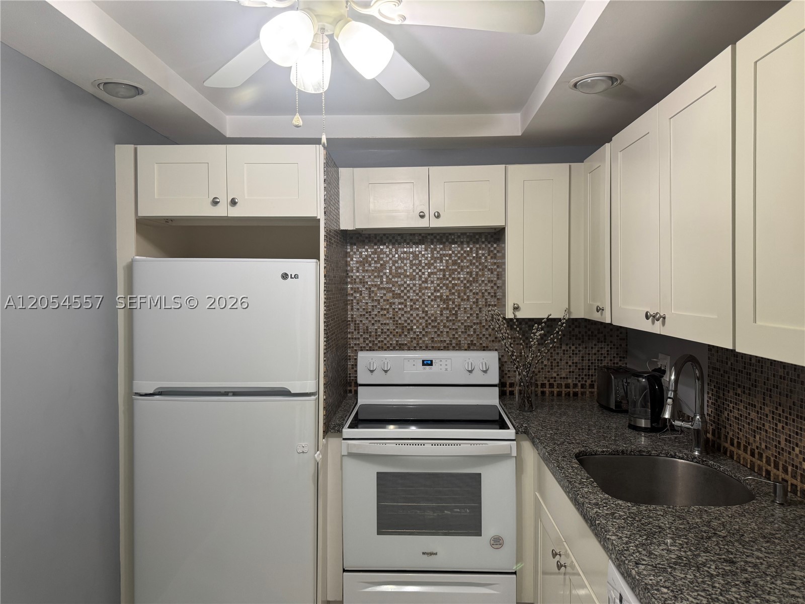 20335 W Country Clb Dr #1206 Aventura, FL 33180
