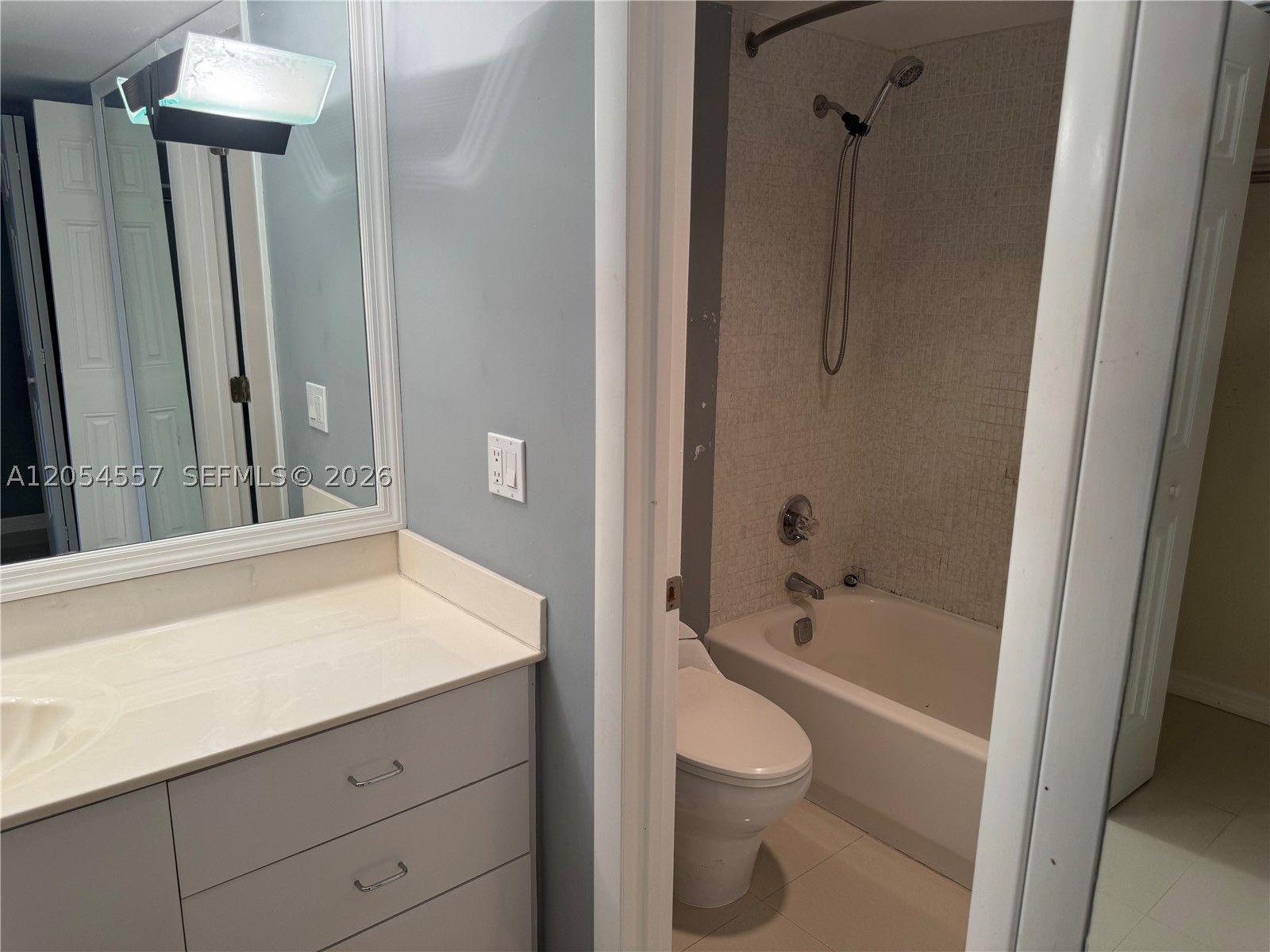 20335 W Country Clb Dr #1206 Aventura, FL 33180