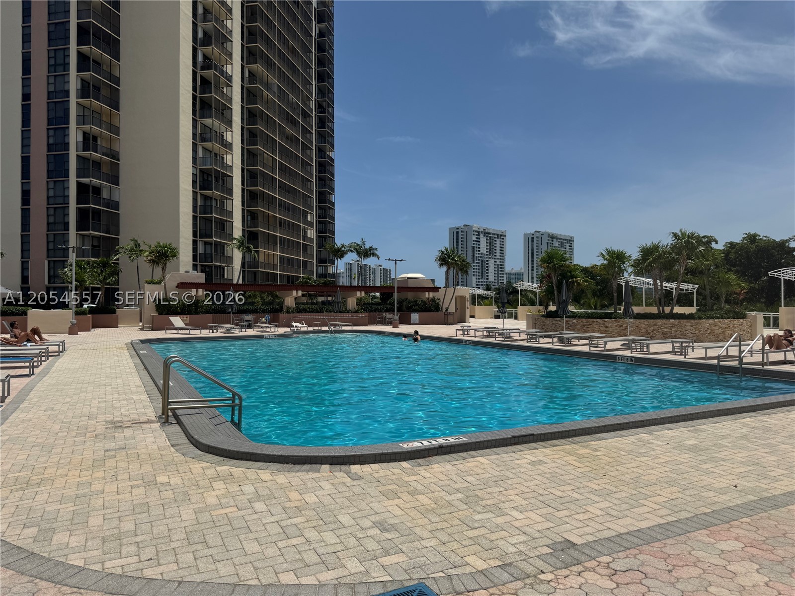20335 W Country Clb Dr #1206 Aventura, FL 33180