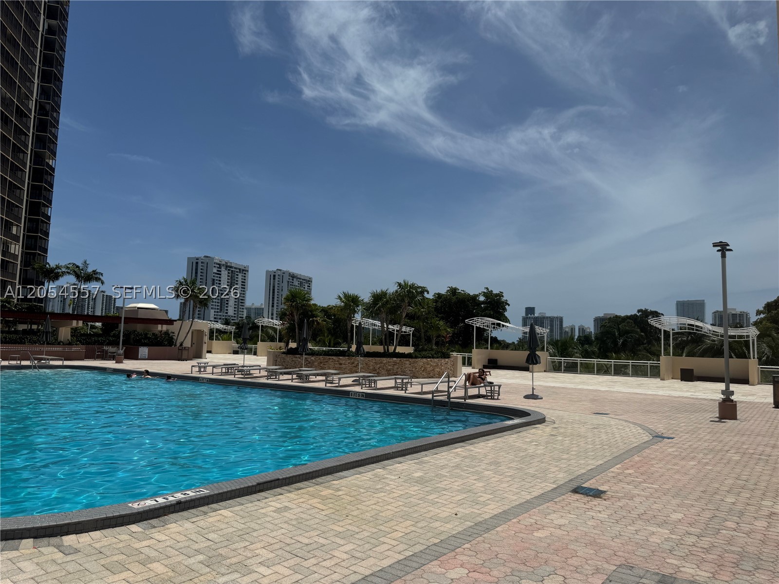 20335 W Country Clb Dr #1206 Aventura, FL 33180
