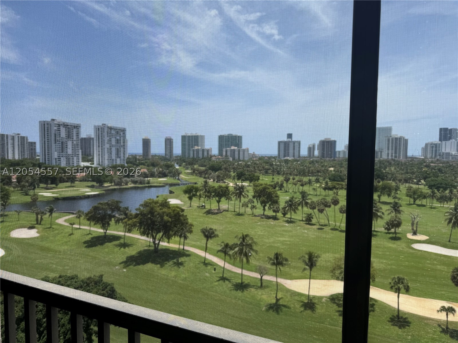 20335 W Country Clb Dr #1206 Aventura, FL 33180