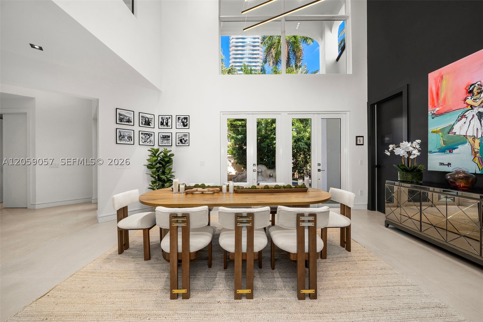 4027 194th Trl Sunny Isles Beach, FL 33160