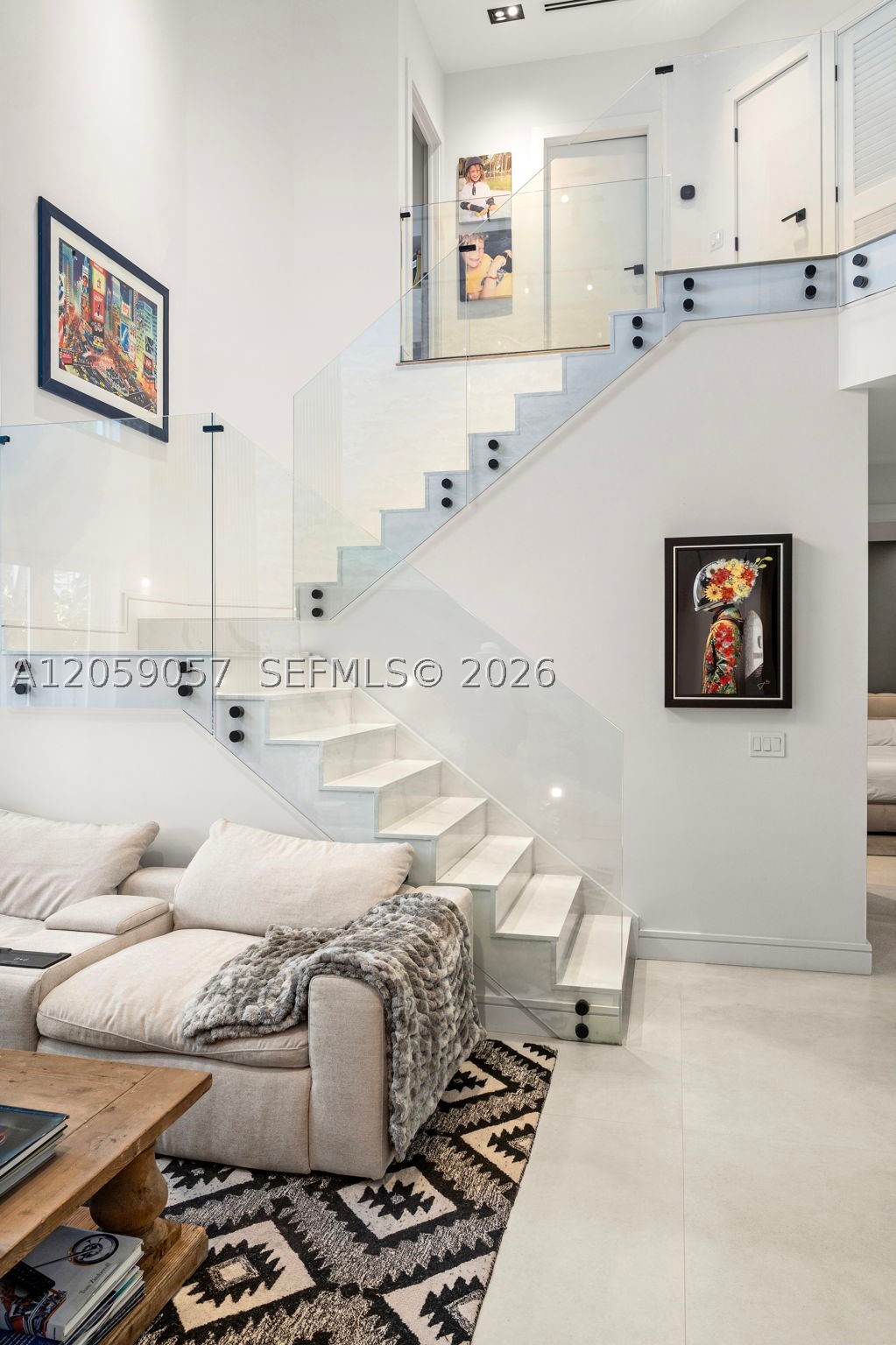 4027 194th Trl Sunny Isles Beach, FL 33160