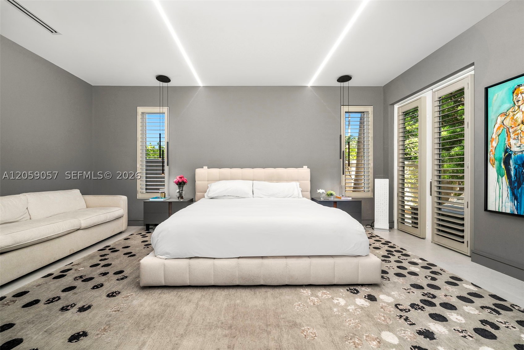 4027 194th Trl Sunny Isles Beach, FL 33160