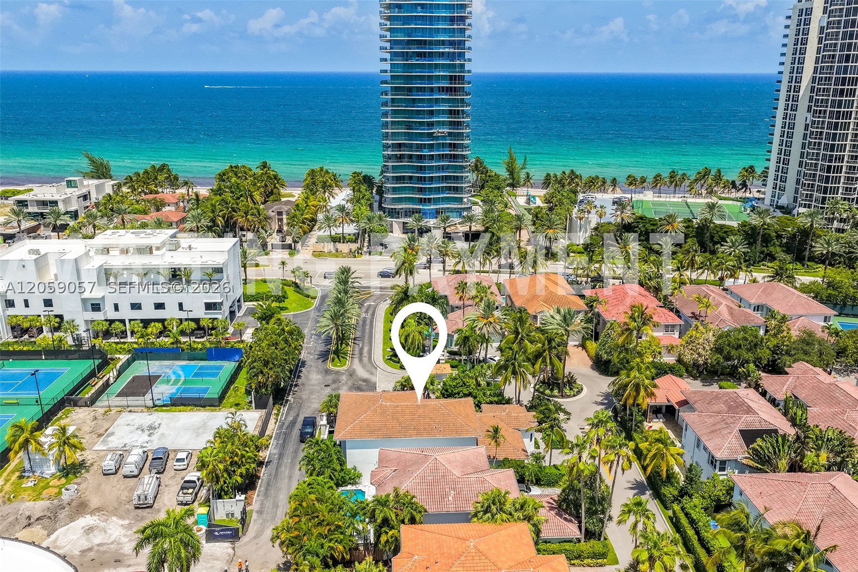 4027 194th Trl Sunny Isles Beach, FL 33160