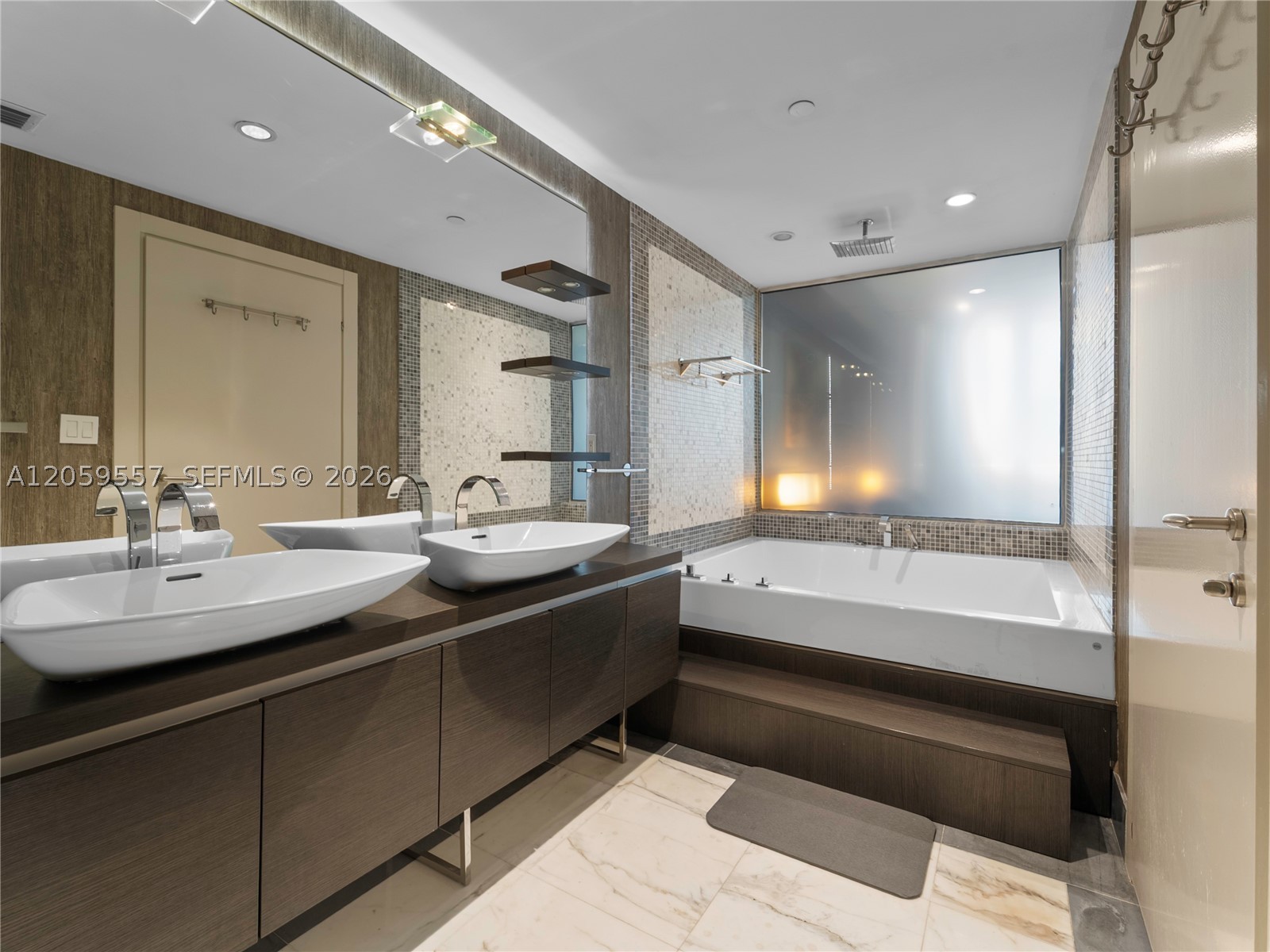 image Epic Residences6