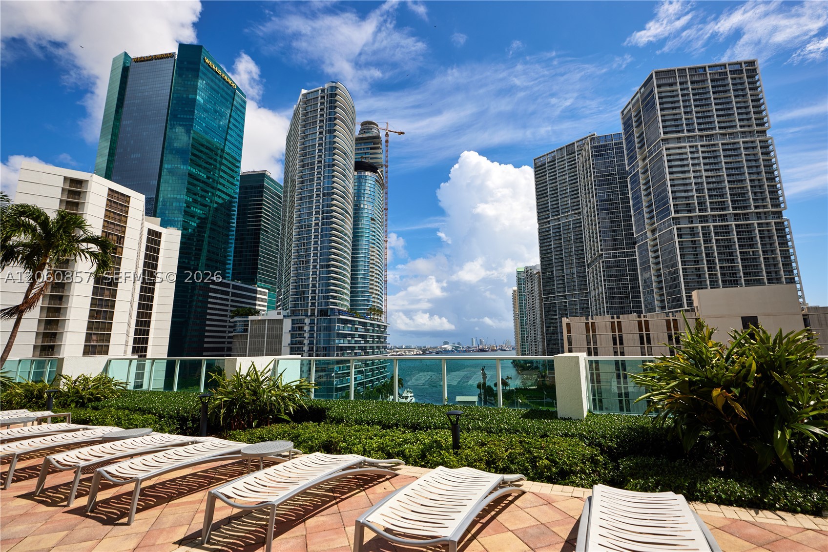 image Brickell on the River North34