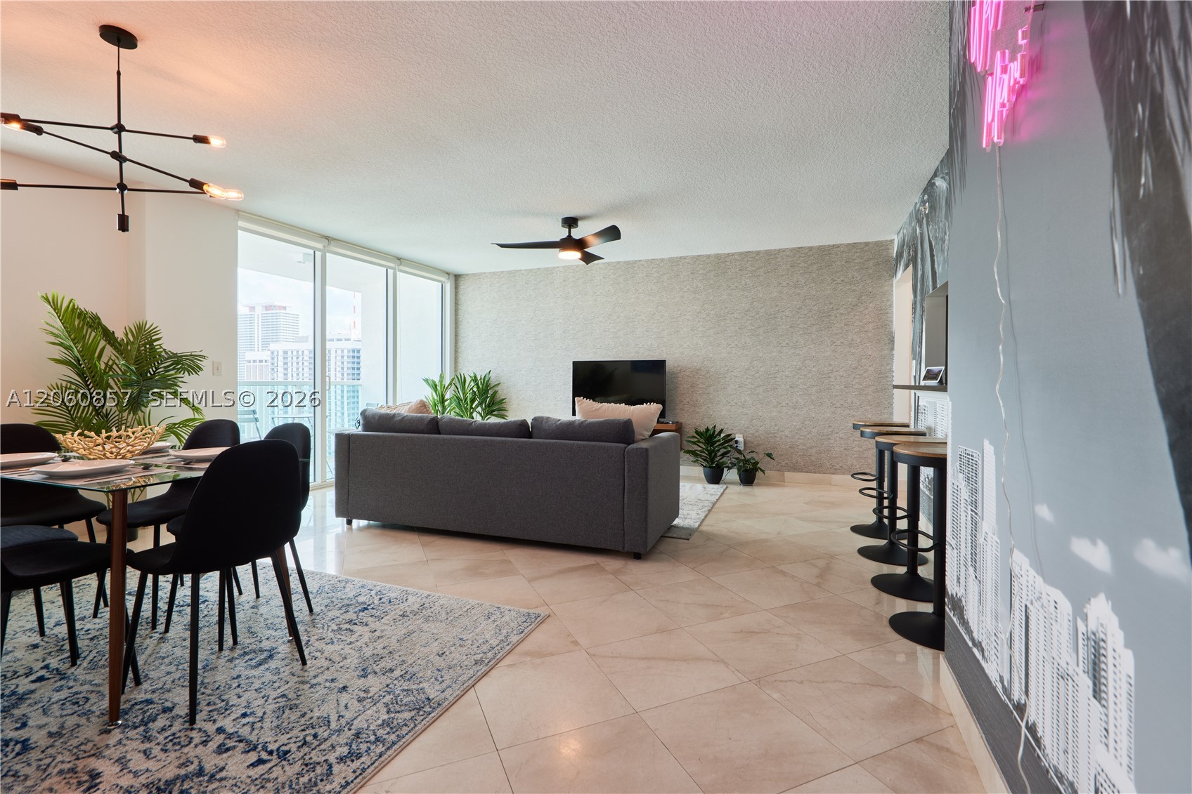 image Brickell on the River North8