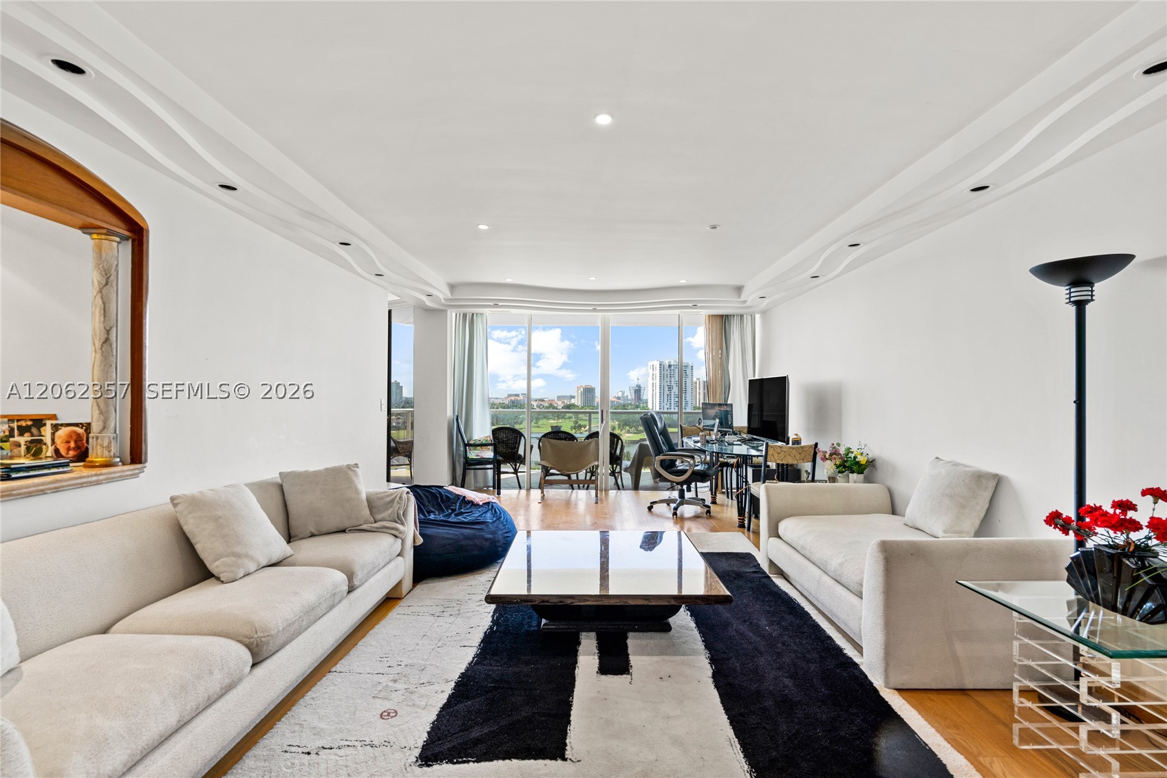image Hamptons West1