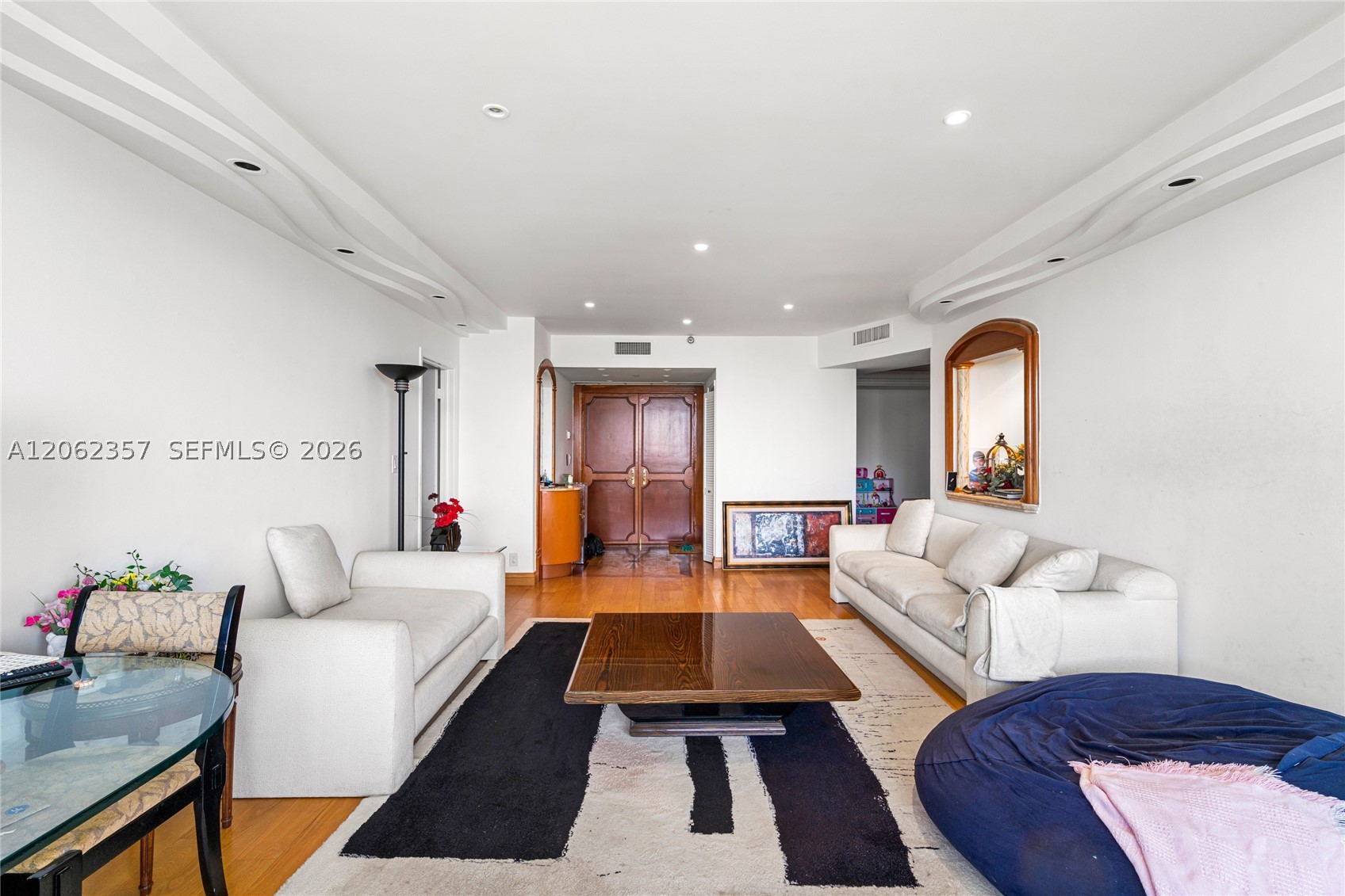 image Hamptons West8