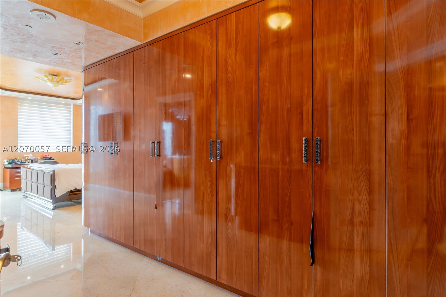 image Acqualina Residences18