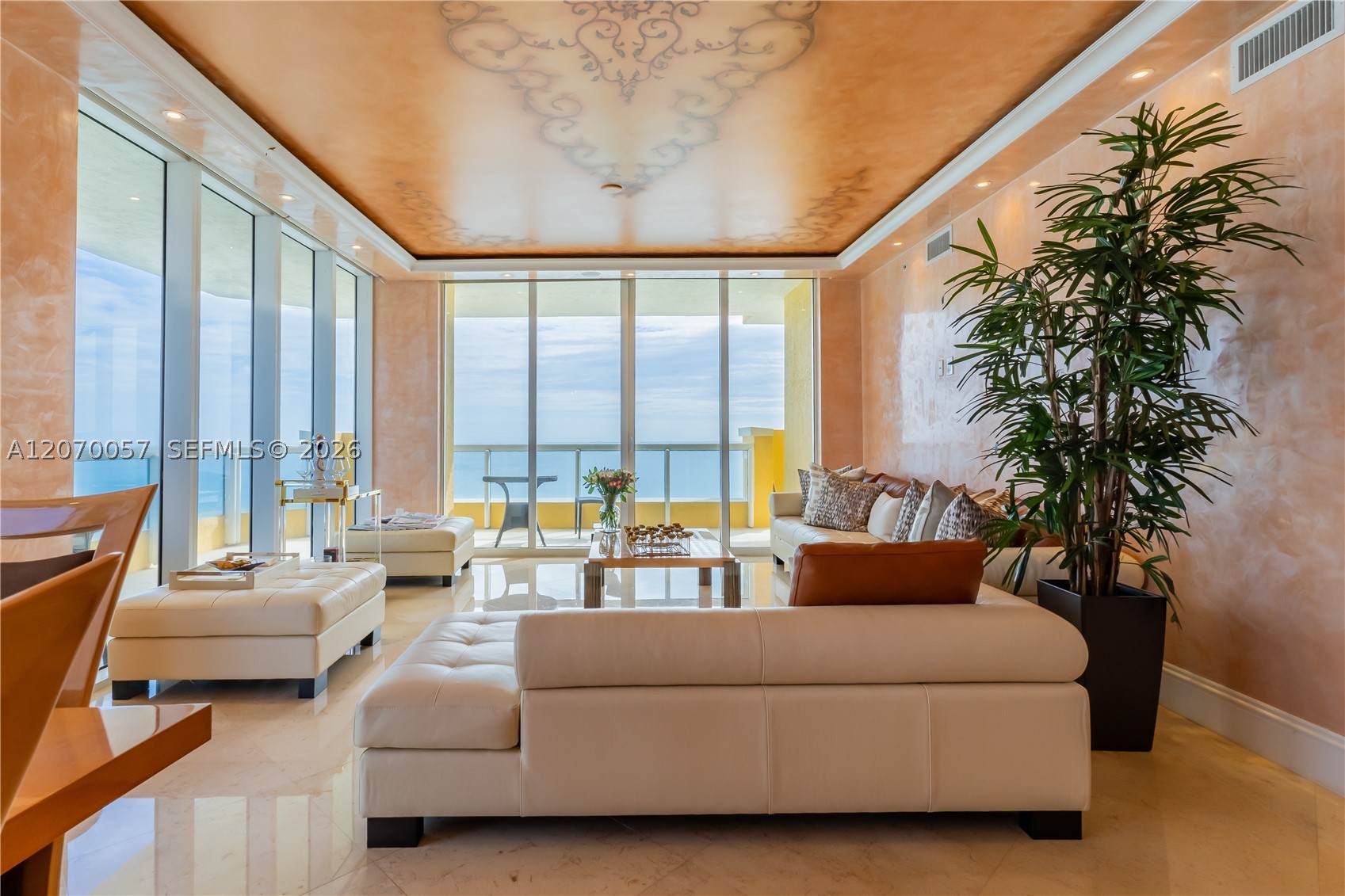image Acqualina Residences6