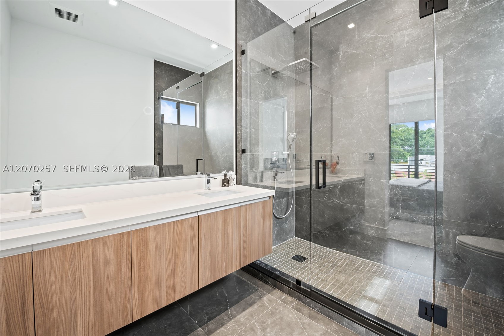 1519 SW 22nd Ter #1519 Miami, FL 33145