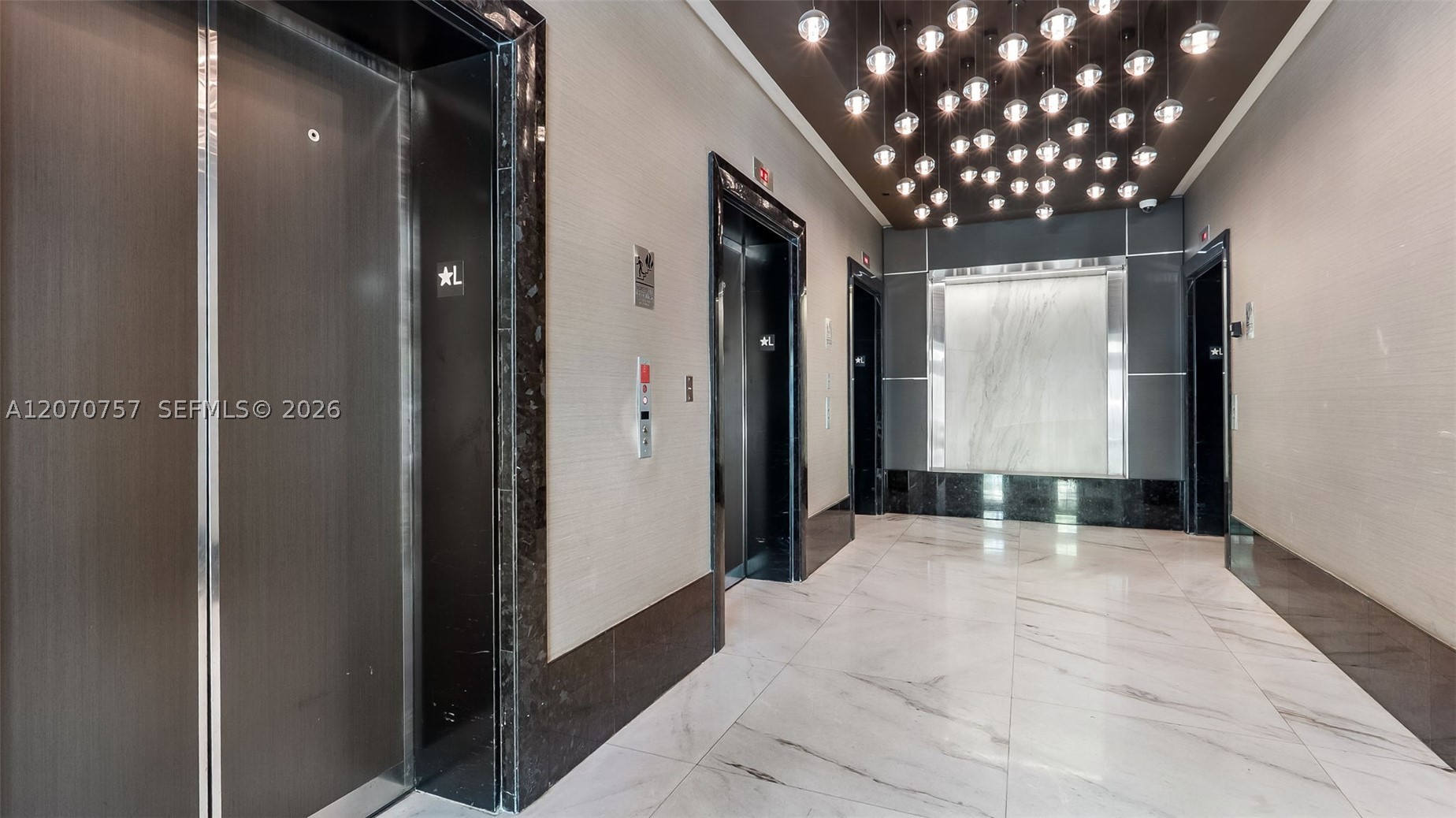 image The Plaza on Brickell West3