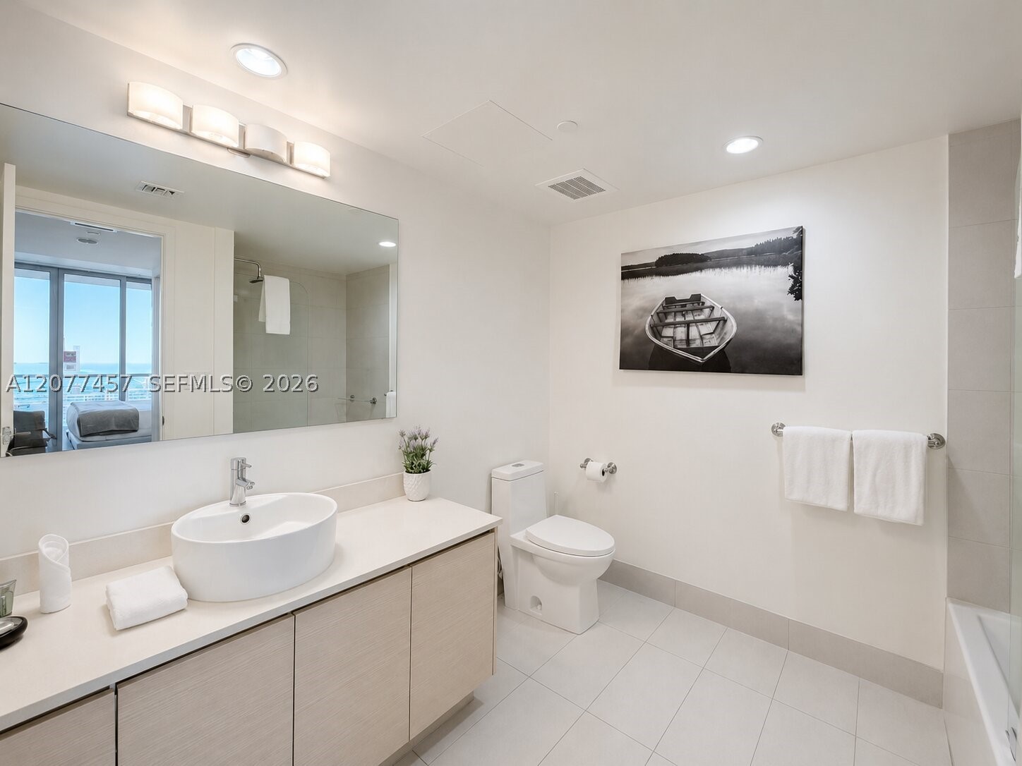 image Beachwalk Condominium5