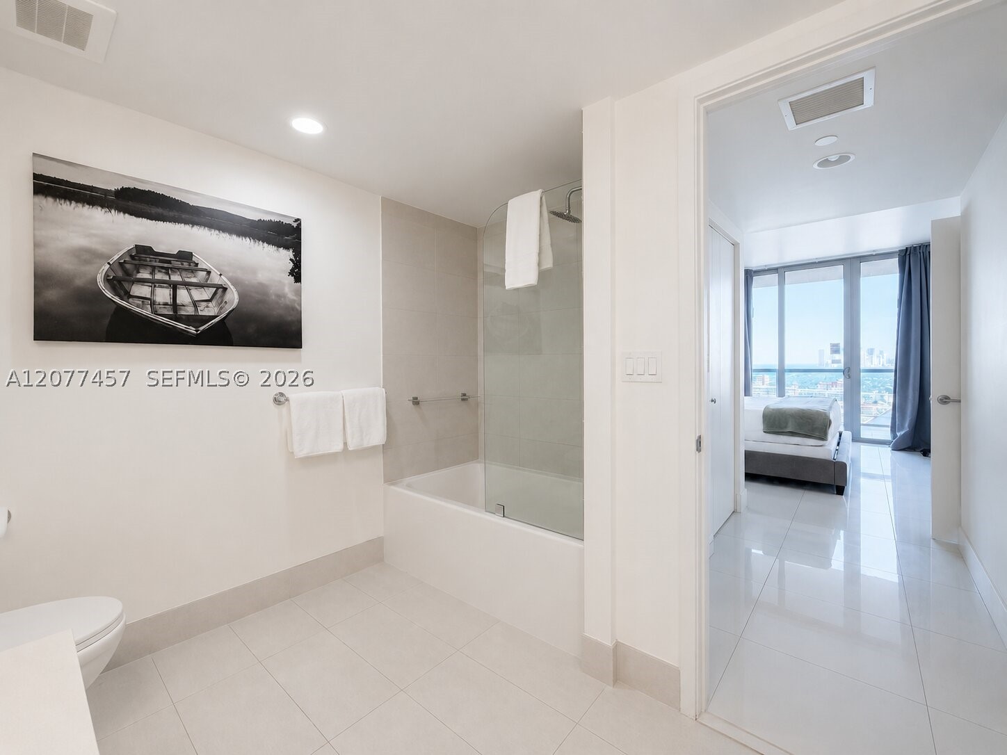 image Beachwalk Condominium6