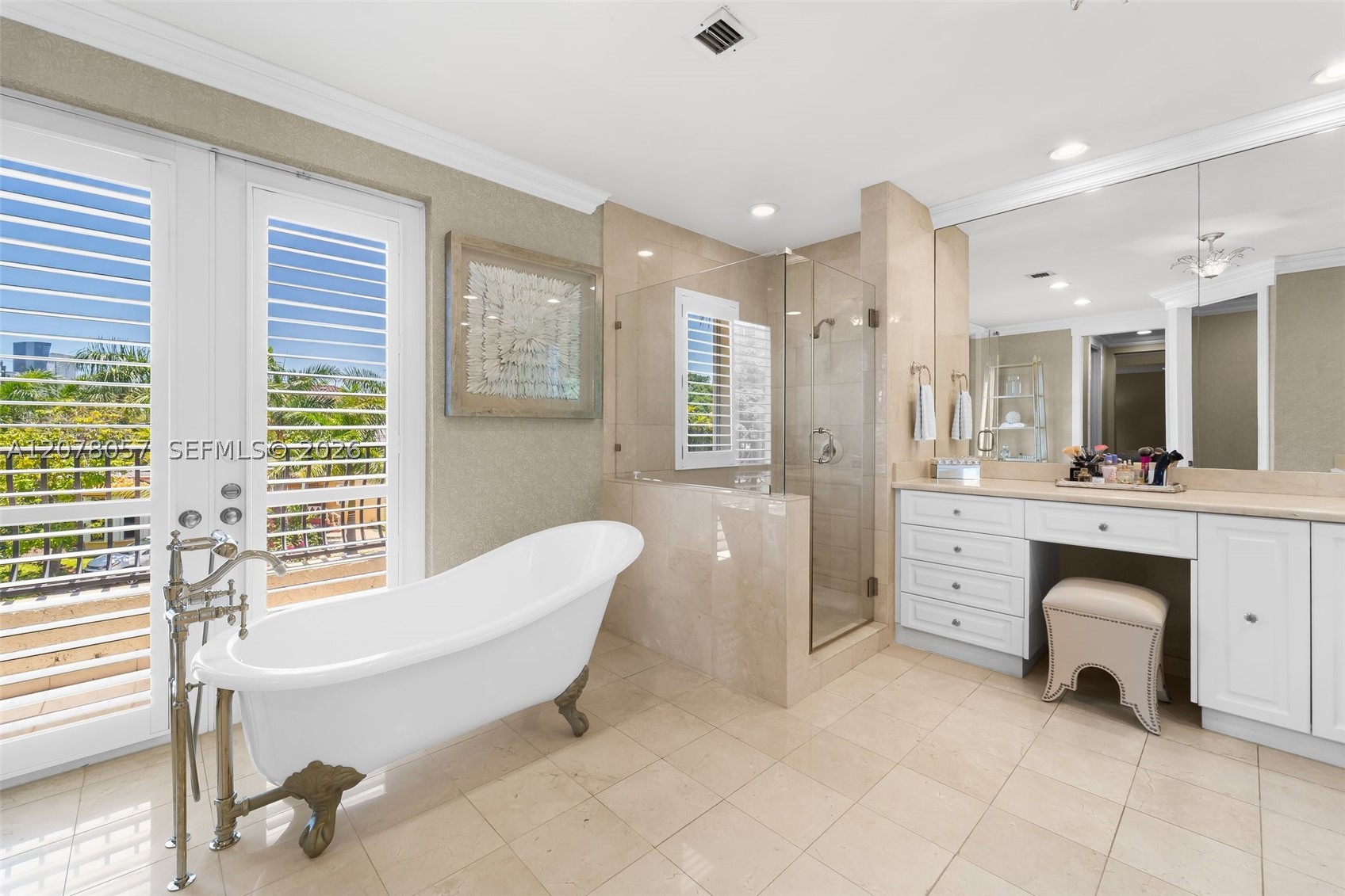 275 189th Ter Sunny Isles Beach, FL 33160