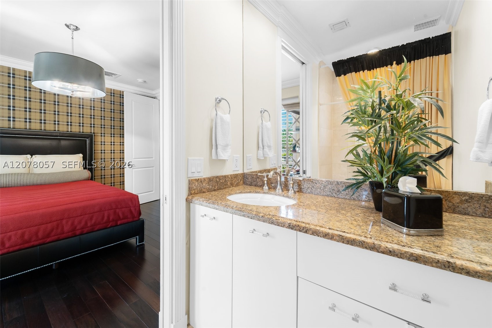 275 189th Ter Sunny Isles Beach, FL 33160