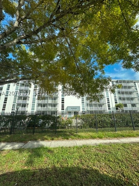 16851 NE 23rd Ave #B402