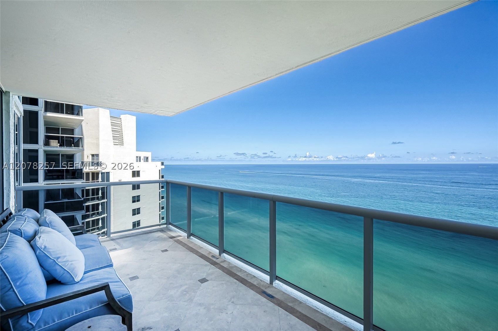 19111 Collins Ave #2705