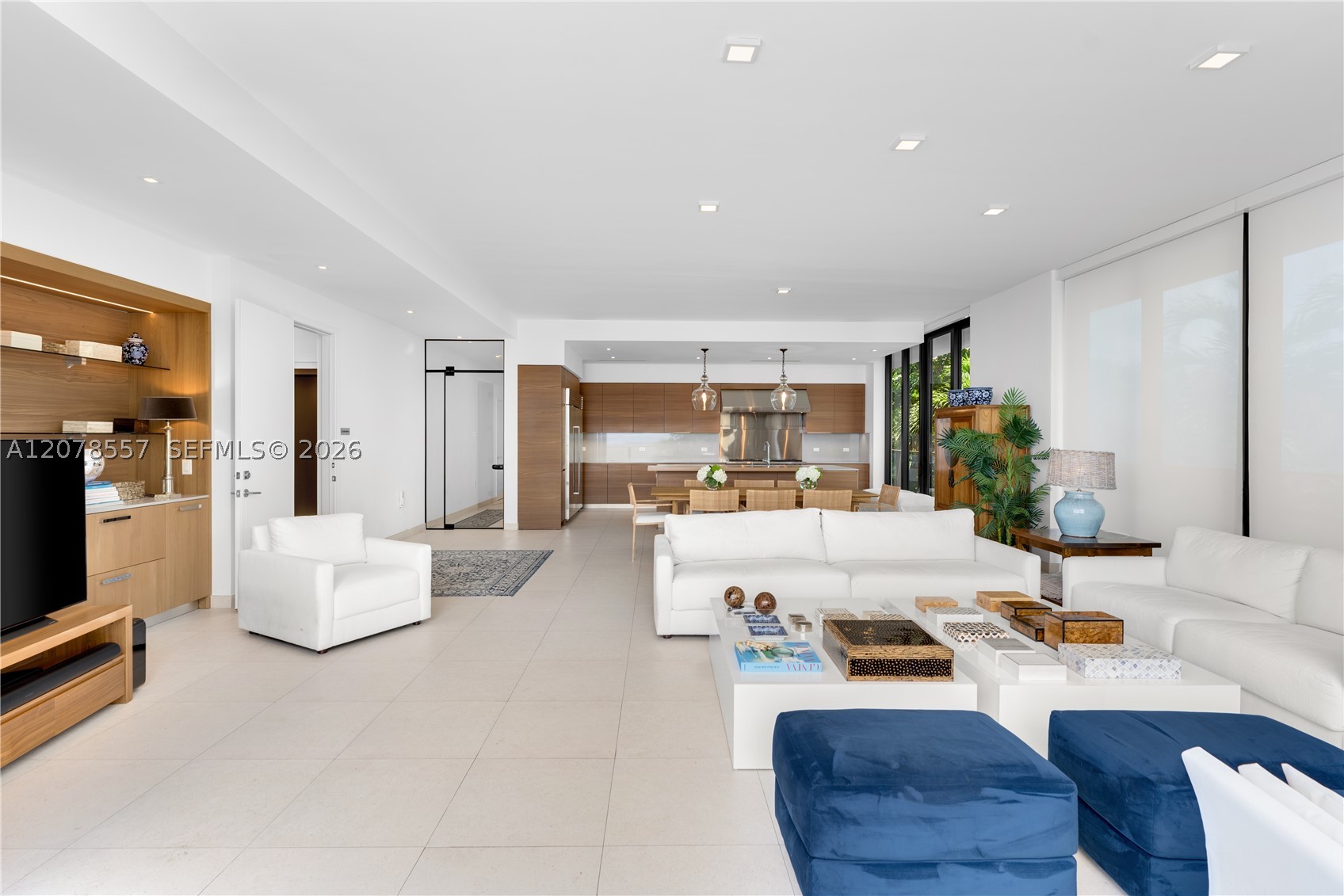 3581 E Glencoe St #202 Miami, FL 33133