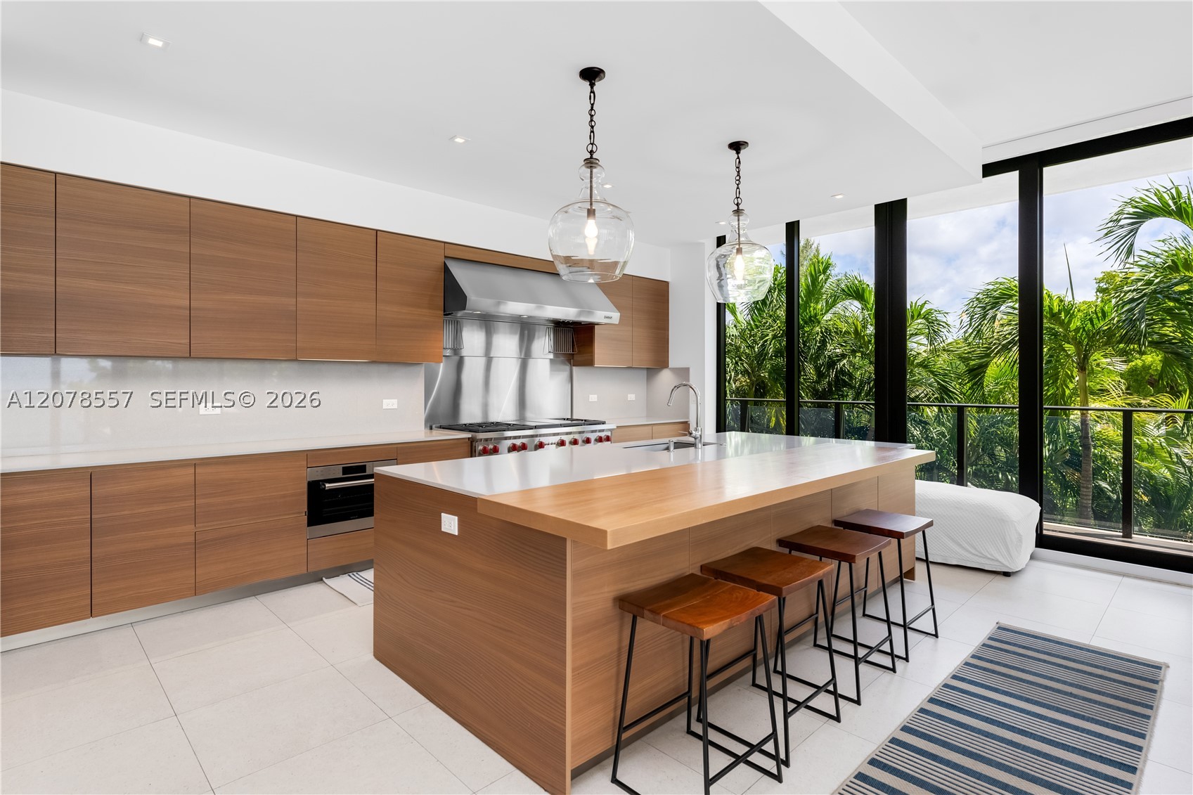 3581 E Glencoe St #202 Miami, FL 33133