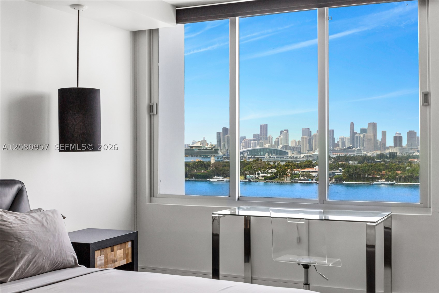 1000 West Ave #1518 Miami Beach, FL 33139