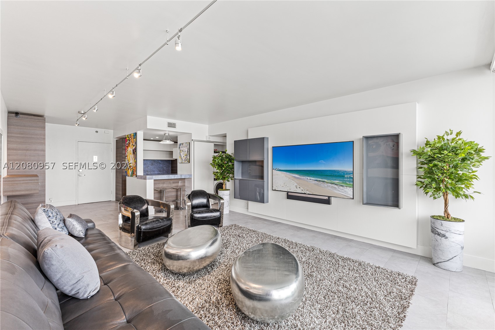 1000 West Ave #1518 Miami Beach, FL 33139