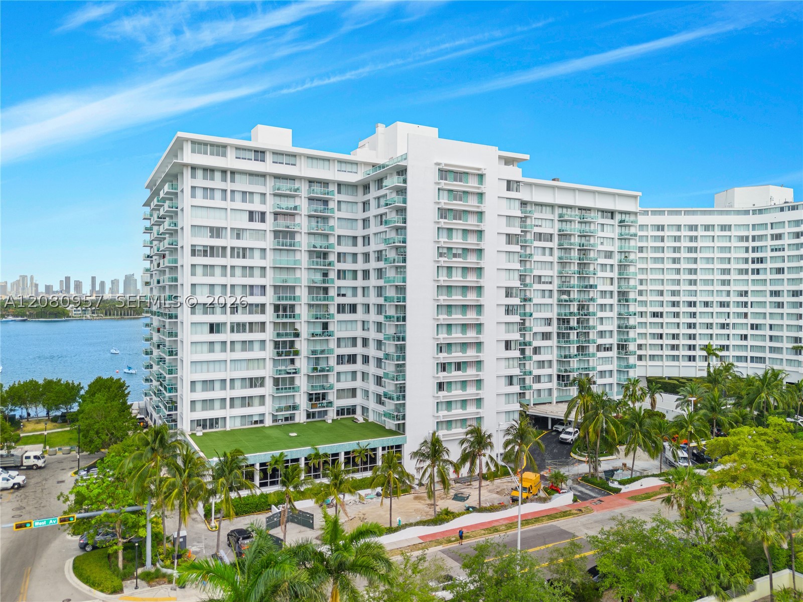 1000 West Ave #1518 Miami Beach, FL 33139