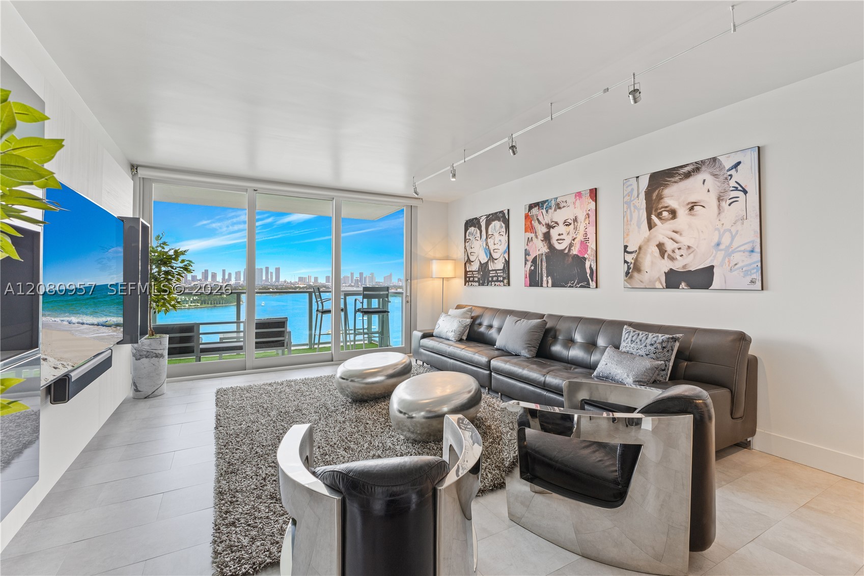 1000 West Ave #1518 Miami Beach, FL 33139