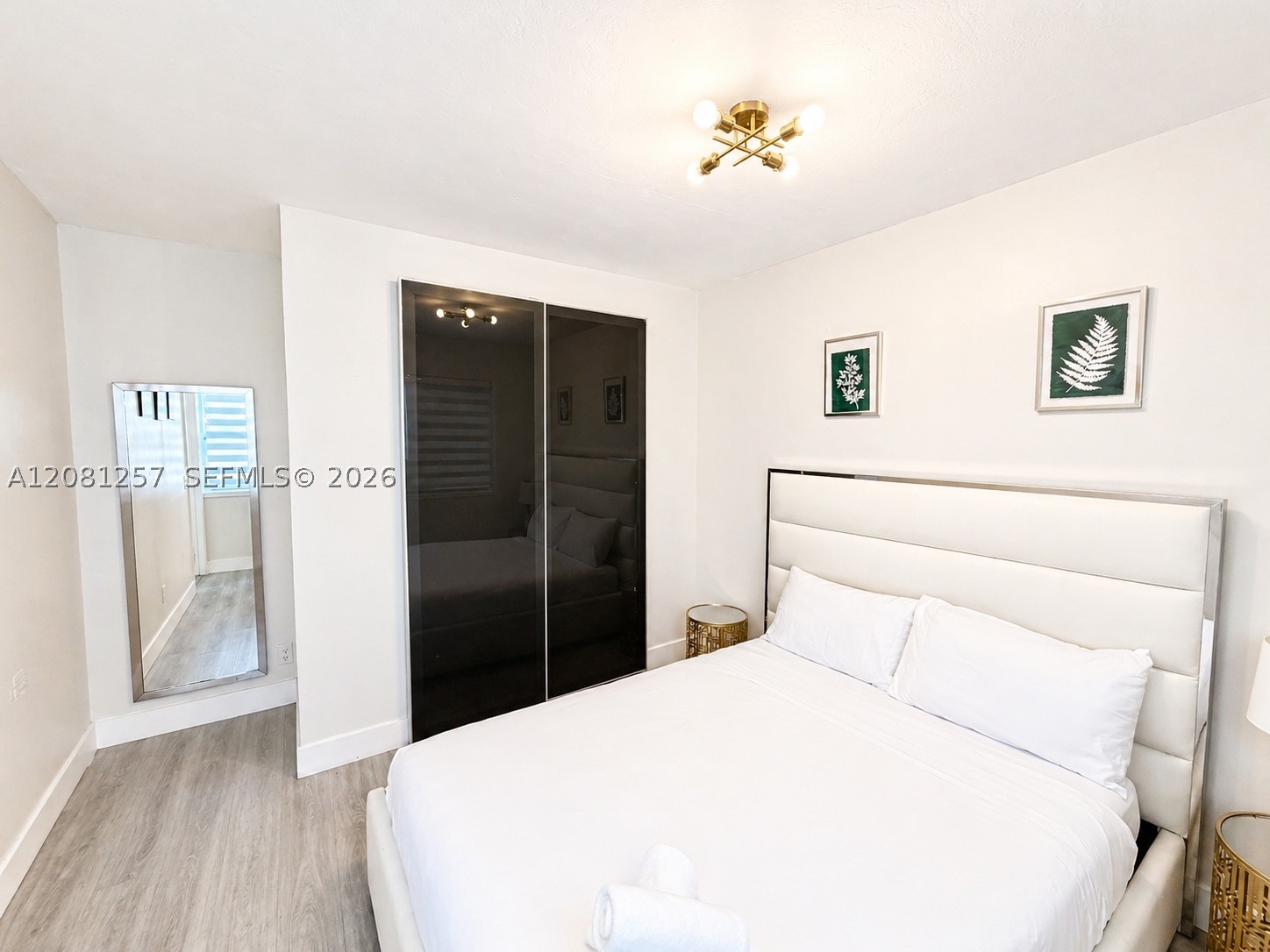 image Ten Thousand Plaza4